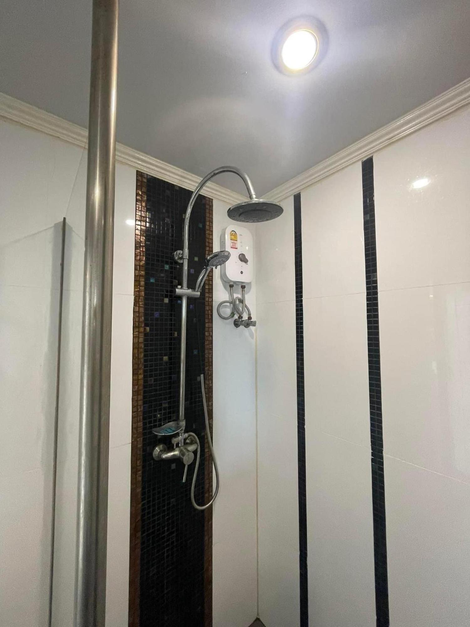 Amazon Residence By Pattaya Sunny Rentals Jomtien Beach Oda fotoğraf