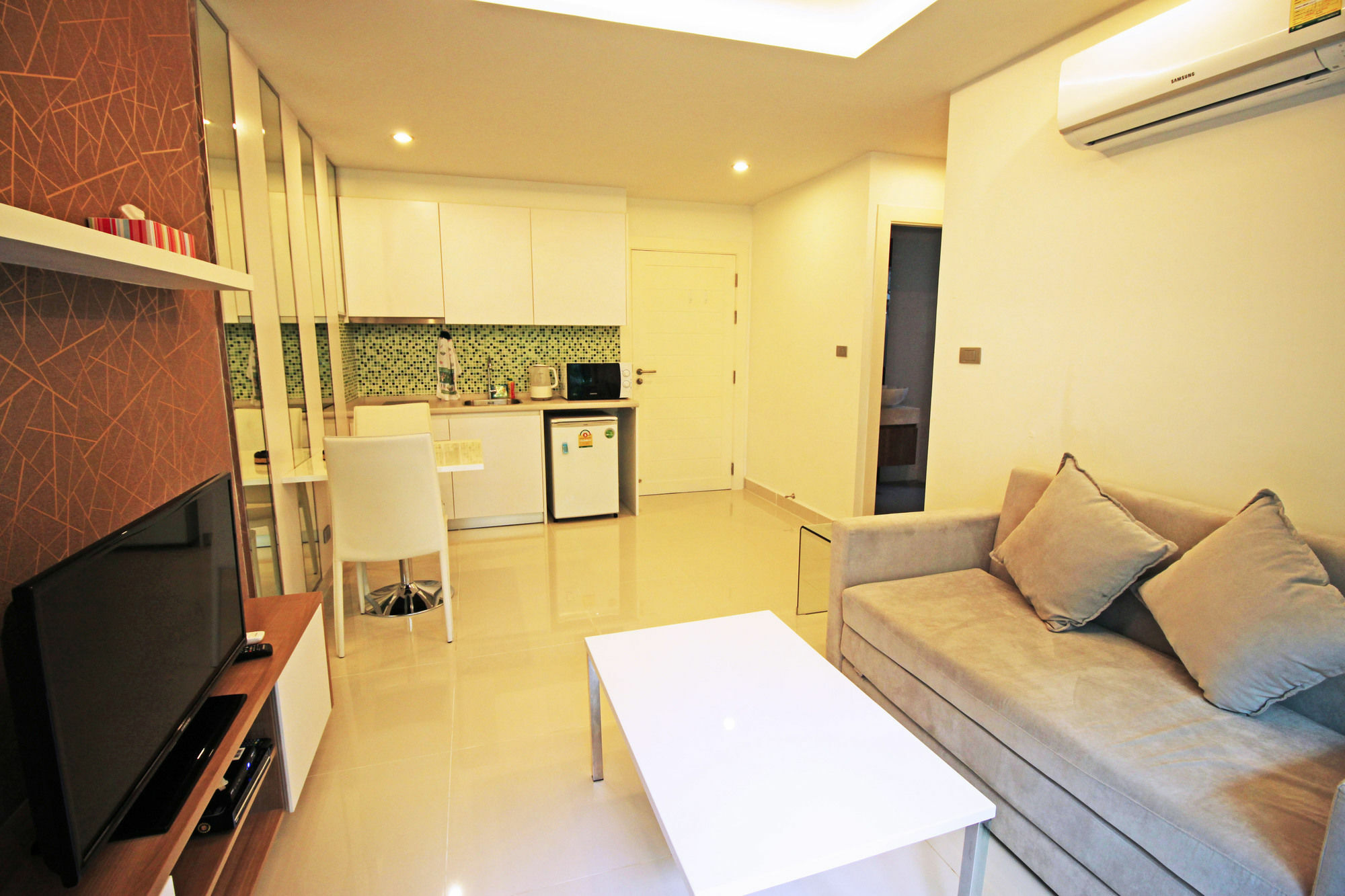 Amazon Residence By Pattaya Sunny Rentals Jomtien Beach Dış mekan fotoğraf